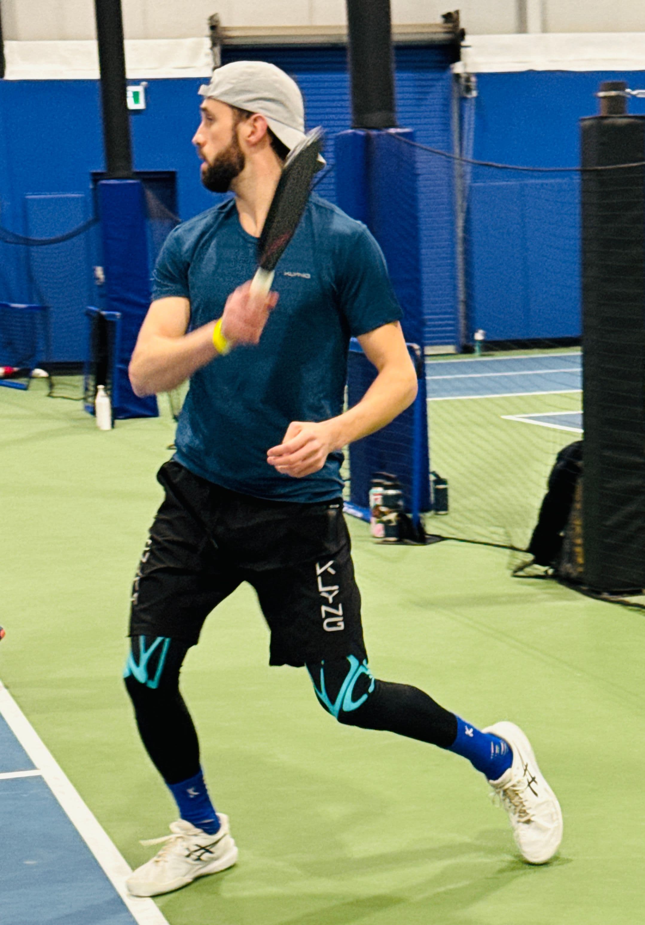 Player in Klyng compression wear